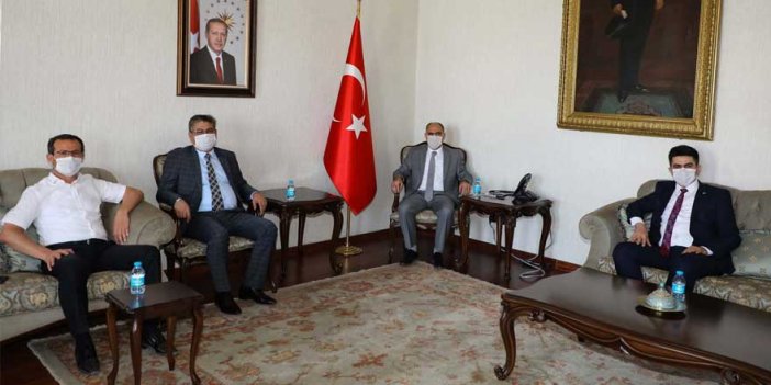 Konya Muhasebeciler Odası Vali'yi ziyaret etti temennilerini iletti