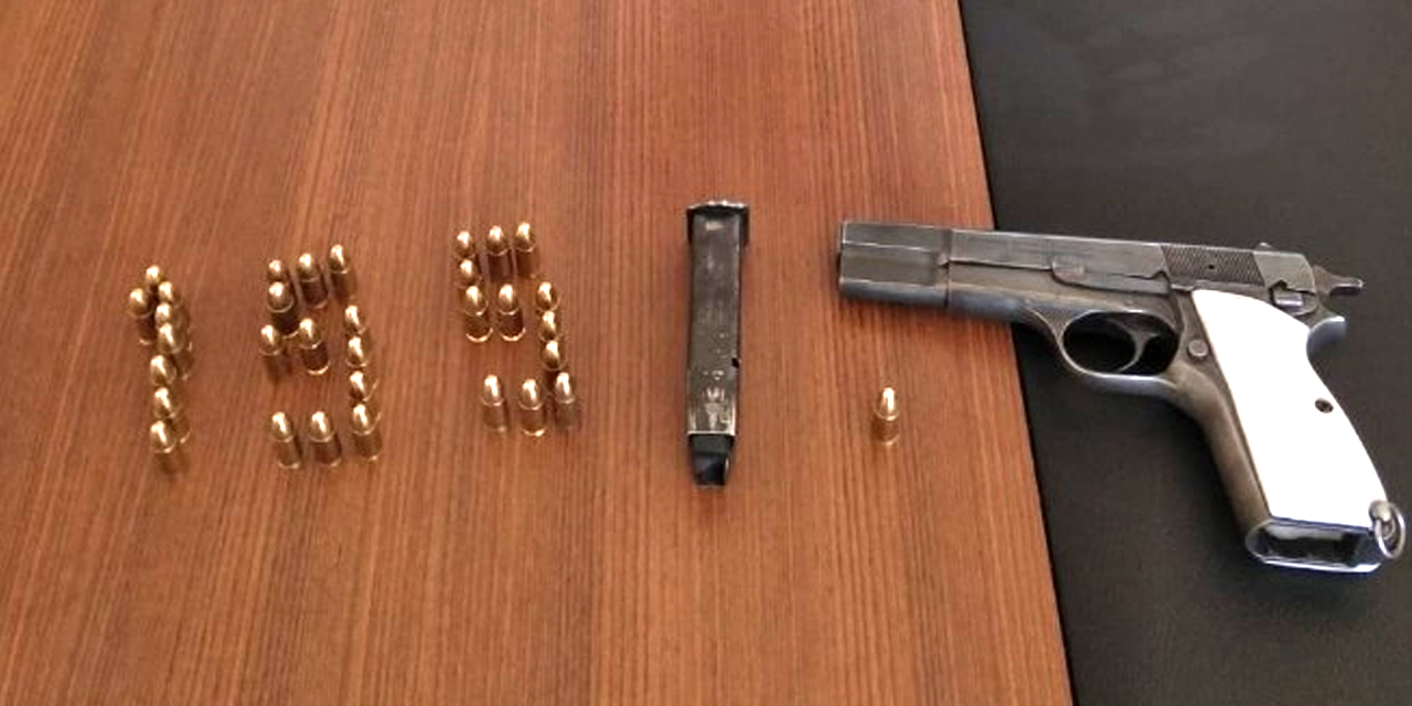 Konya'da kenevir ihbarına giden polis tabanca ele geçirdi