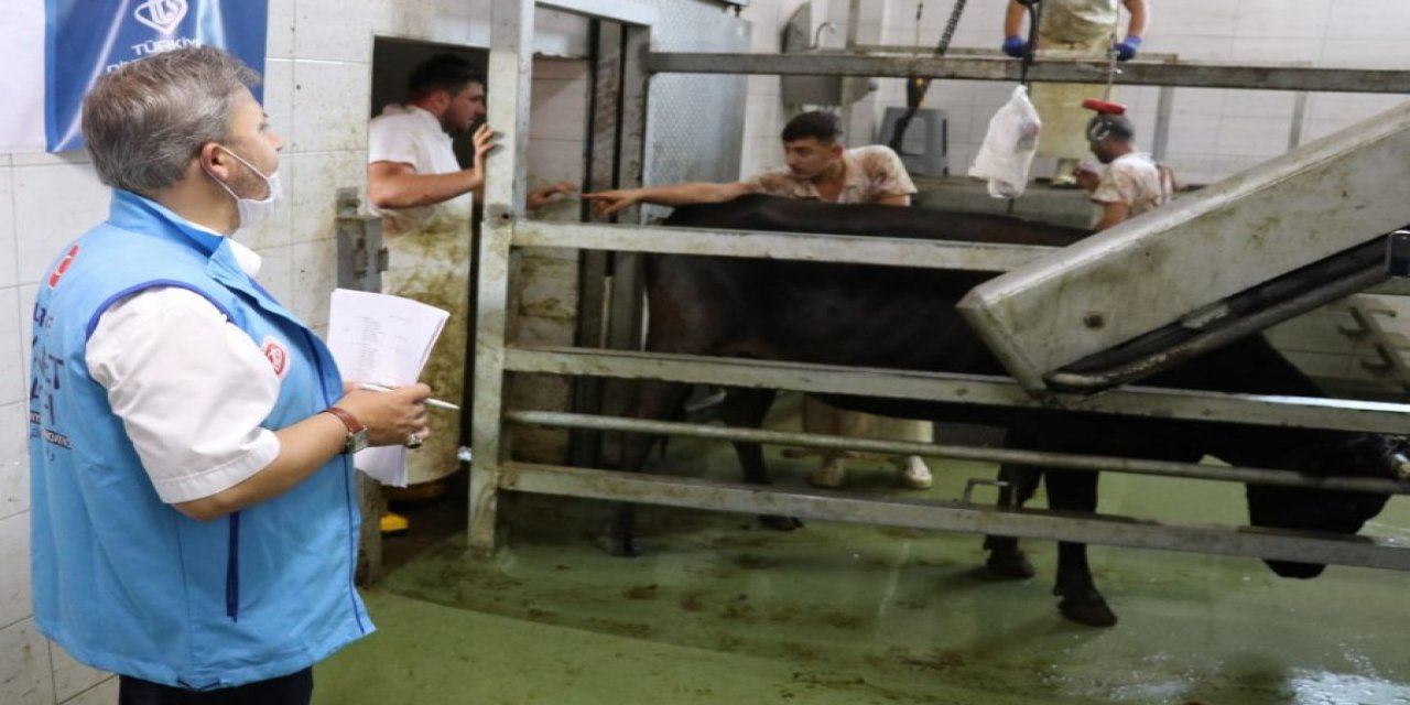 TDV ve Hasene Arjantin'de muhtaçlara kurban eti dağıttı