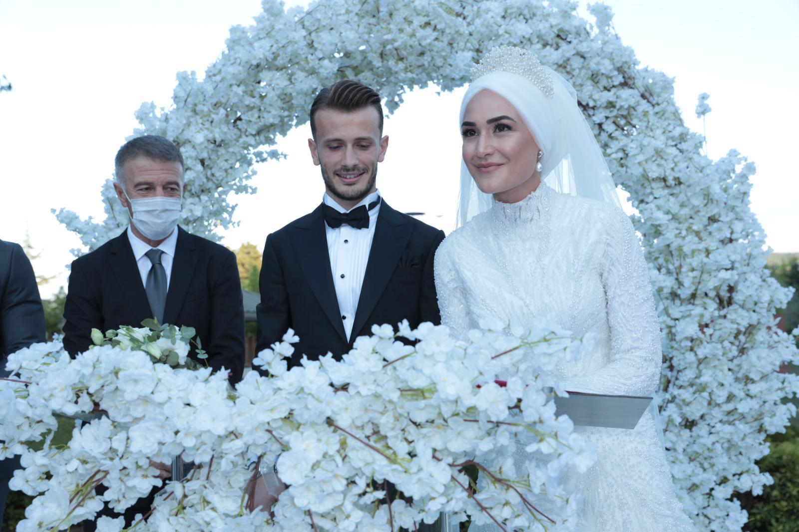 Trabzonsporlu futbolcu Abdulkadir Parmak 'evet' dedi