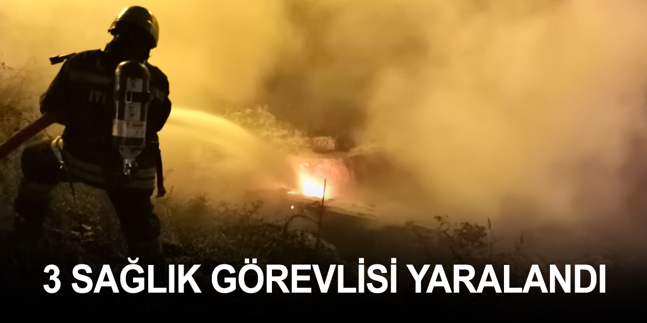 Yol vermek yerine sıkıştırdı! Şarampole yuvarlanan ambulans alev alev yandı