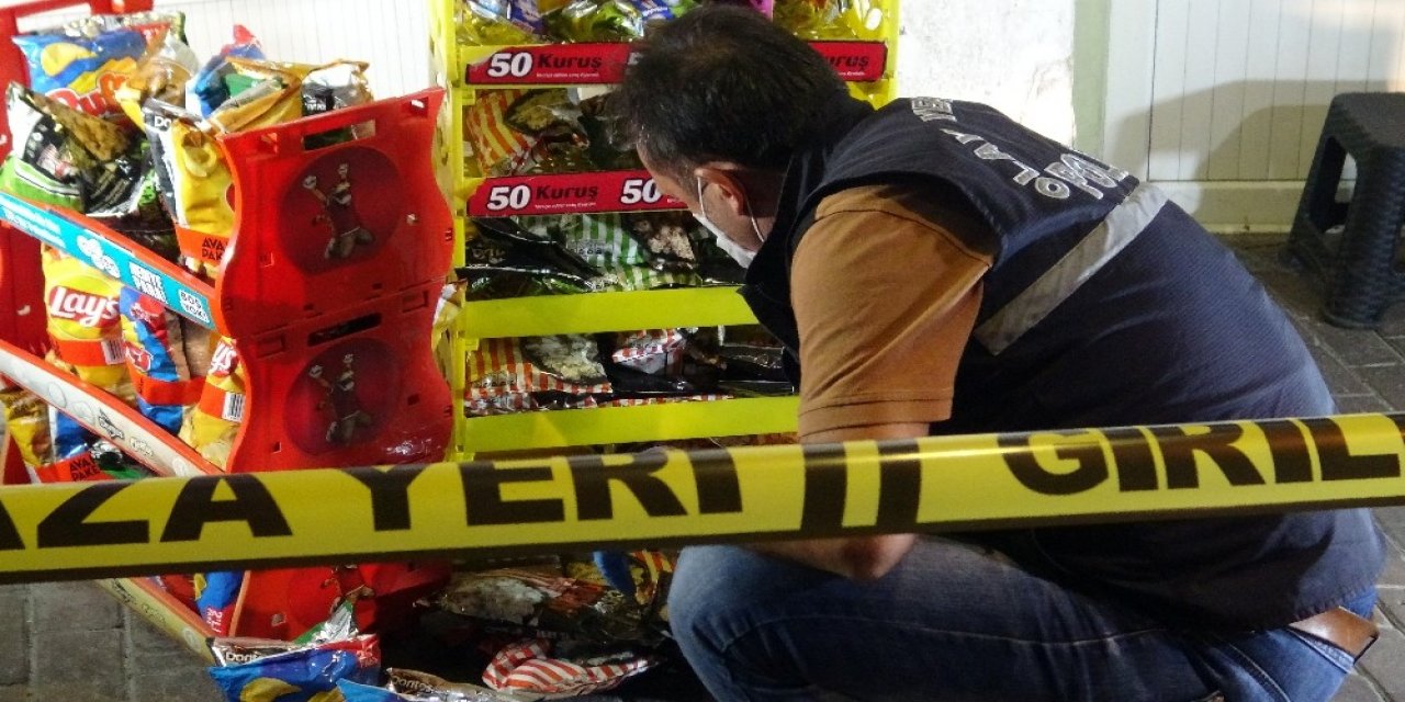 Marketteki alacak verecek kavgası kanlı bitti! 1'i ağır 3 kişi pompalı tüfekle yaralandı