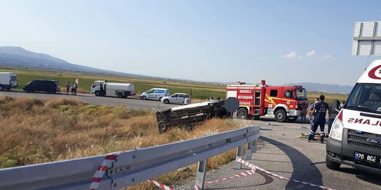 Minibüs ile otomobil kavşakta çarpıştı! 1 kişi öldü 2’si çocuk 8 kişi yaralandı