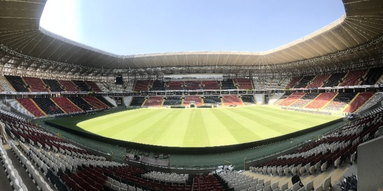 Milli maç heyecanı! Türkiye-Sırbistan maçının oynanacağı şehirde hazırlıklar başladı