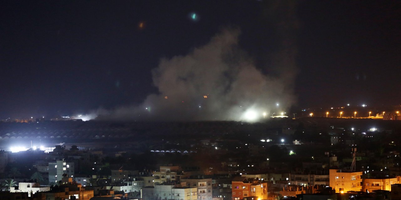İsrail savaş uçakları her gece Gazze'yi vurmaya devam ediyor