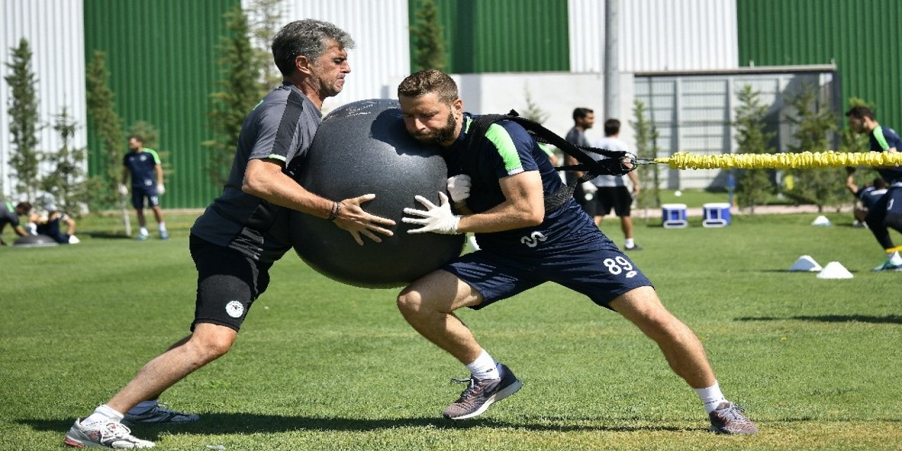 Konyaspor kuvvet ağırlıklı antrenman