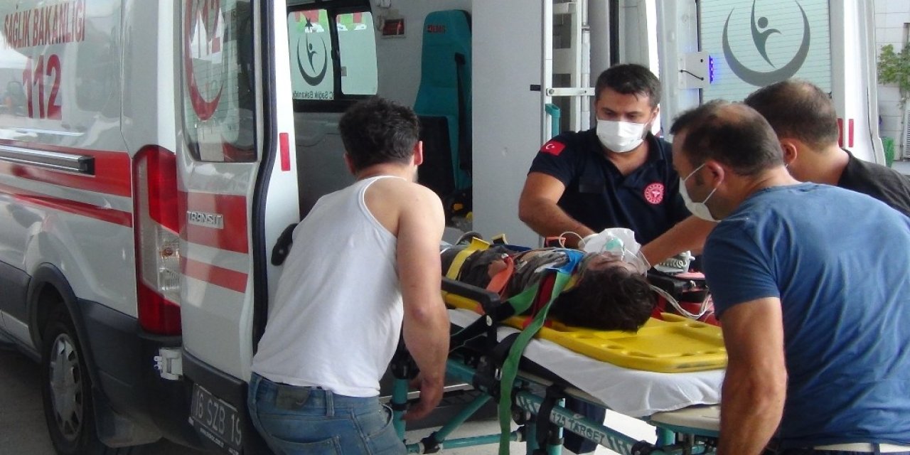 Babalarının işyerine ziyaret giden minikler ölümden döndü! Çığlıkları duyan baba gözyaşı döktü