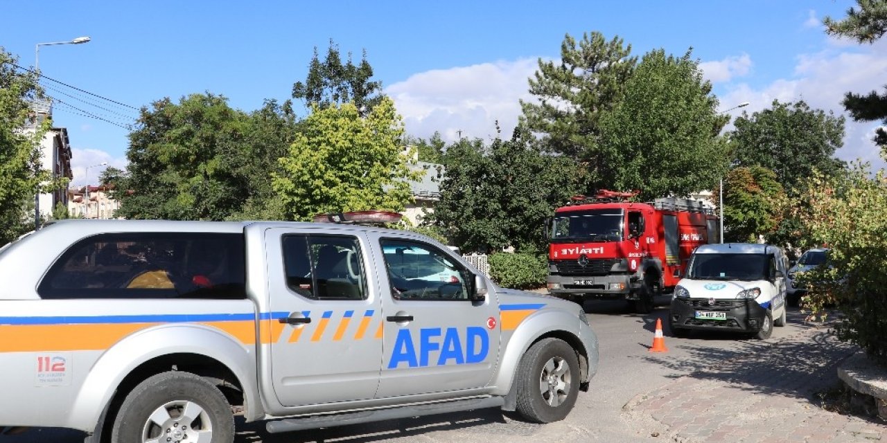 Faciaya kıl payı! Bahçeye açıp yaktığı tandır doğalgaz borusunu deldi