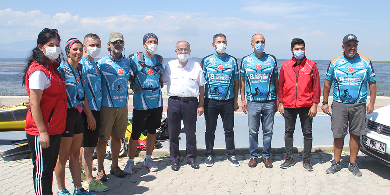 Zafer Bayramı için Konya'ya gelen sporcular Beyşehir Gölü'nde kürek çekecek