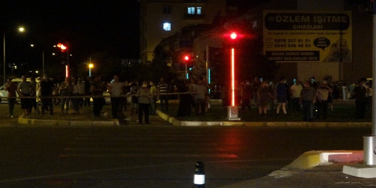 Süper markette yangın paniği! Binlerce liralık mal zarar gördü