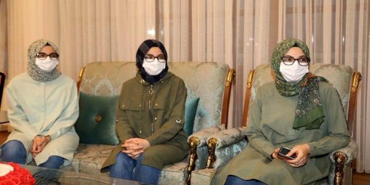 Sivas'ta üçüzlerin üçü de tıp fakültesini kazandı