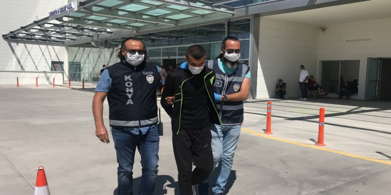 Konya'da yolda yürüyen yaşlı kadının cüzdanını çalan hırsız tutuklandı