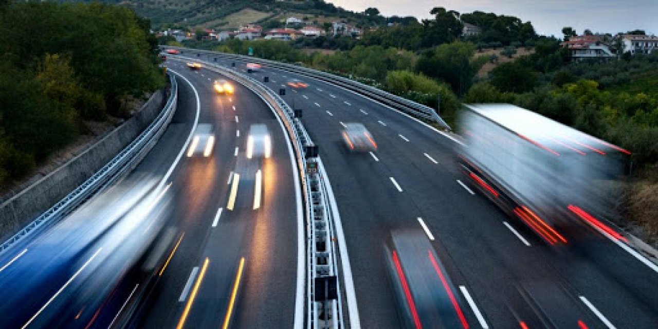 Koronavirüs vakaları artınca kamu çalışanlarının il dışına çıkması yasaklandı