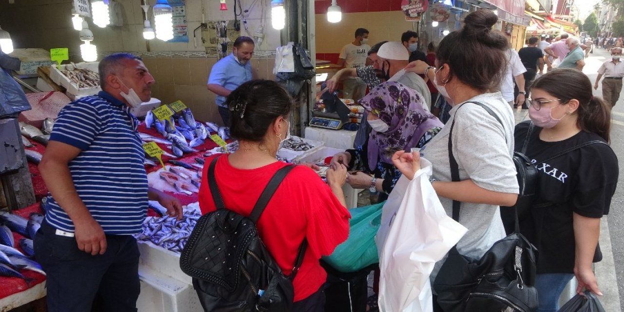 Av sezonu açıldı balık tezgahları şenlendi