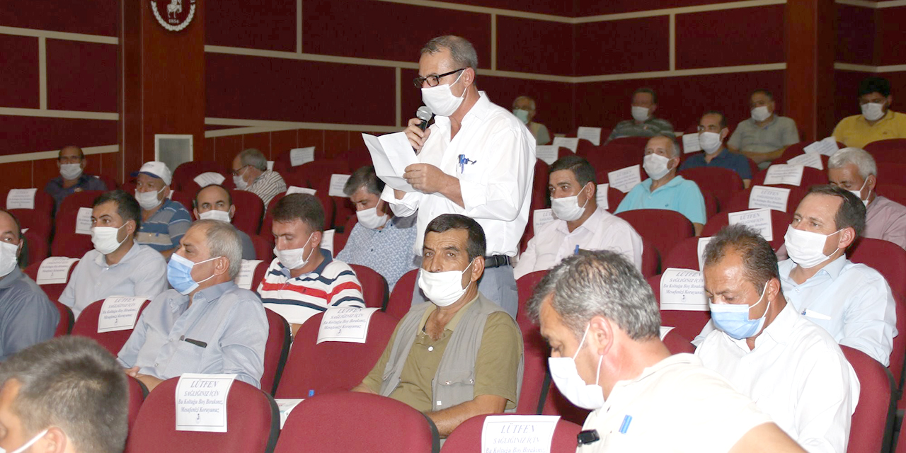 Akşehir’de muhtarlarla istişare