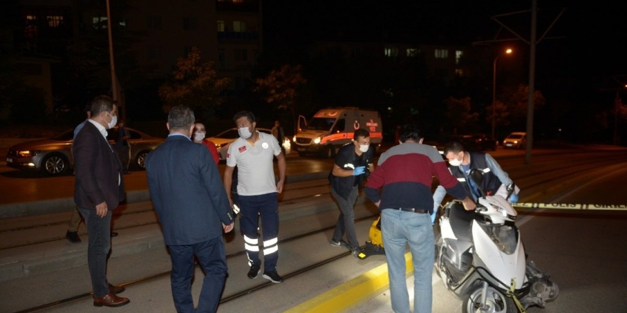 Motosikleti ile kaza yapan polis ağır yaralandı