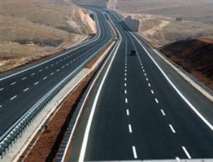 Köprü ve otoyollar para basıyor