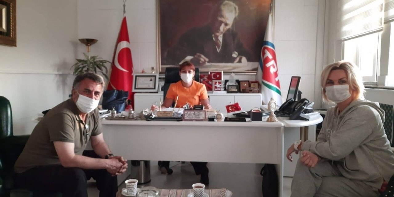 Anna’dan TRT’ye ziyaret..