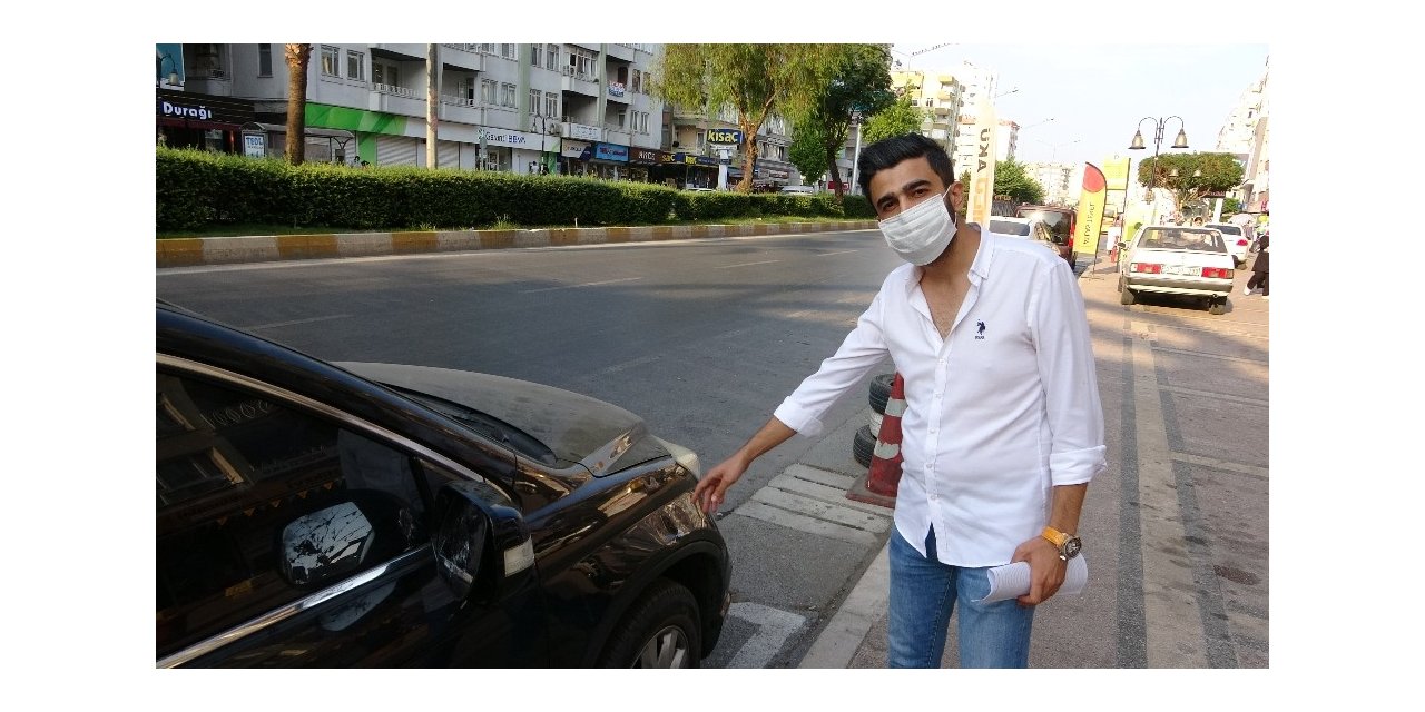 32 dakikada dinlene dinlene arabayı parçaladı