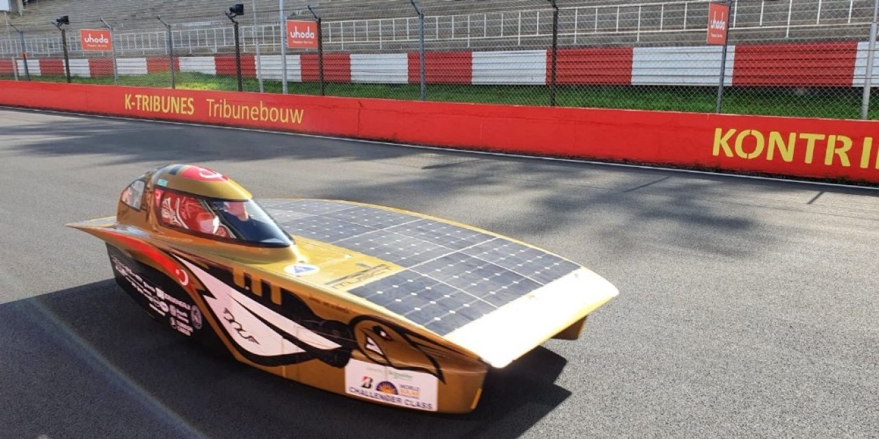 Araba yarışları dünyasında bir ödül de İTÜ Güneş Aracına