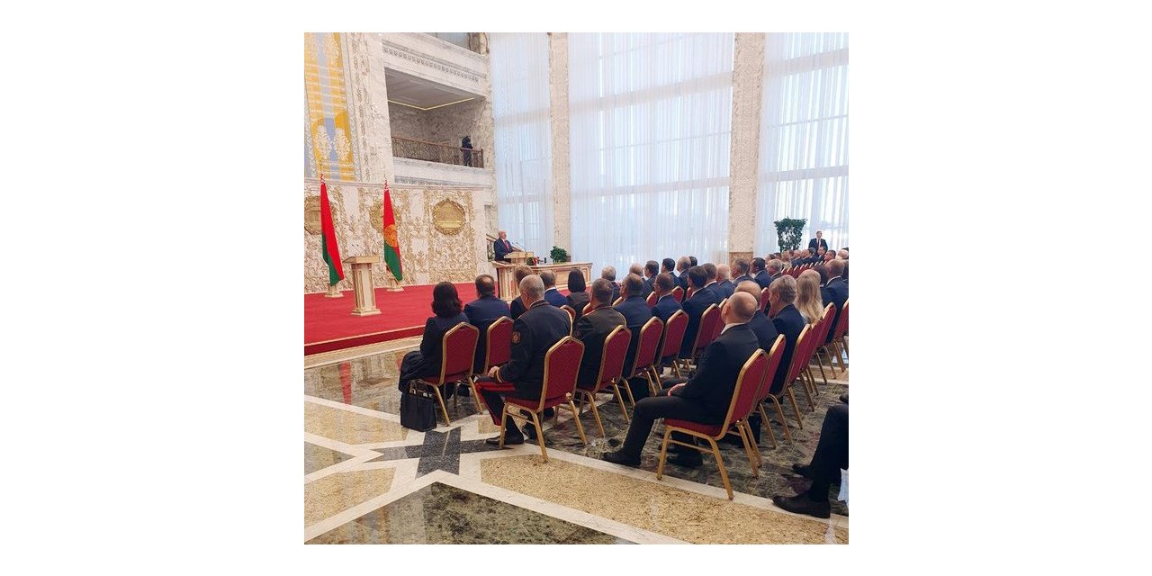 Belarus Devlet Başkanı Lukaşenko gizli törenle yemin etti