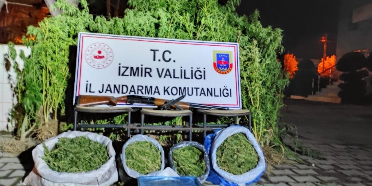 İzmir’de jandarmadan uyuşturucu baskınları: 15 kilo esrar ele geçirildi