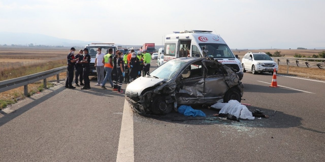 TEM’de feci kaza: 1 ölü, 1 yaralı