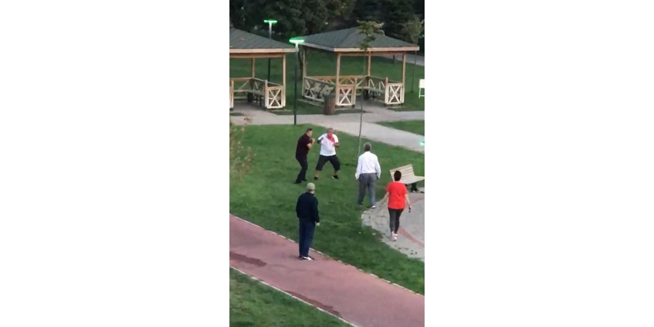 Bursa’da çimlere basma kavgası