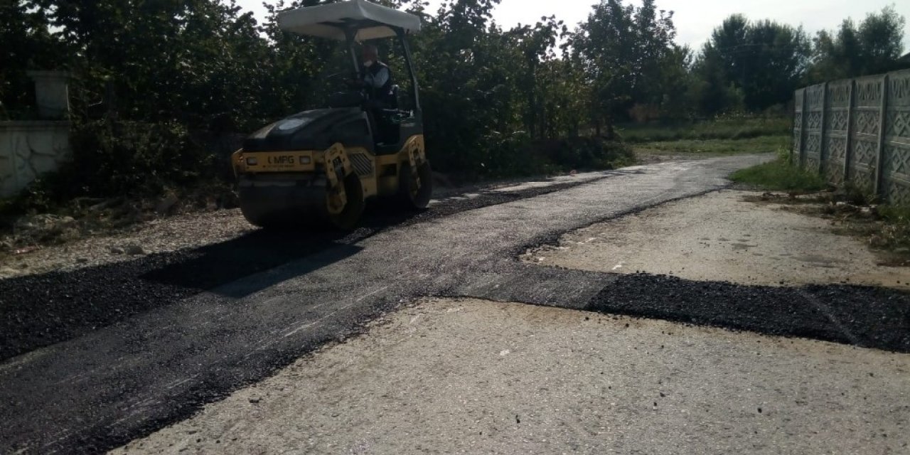 Mahallelerde asfalt yamalar sona ermek üzere