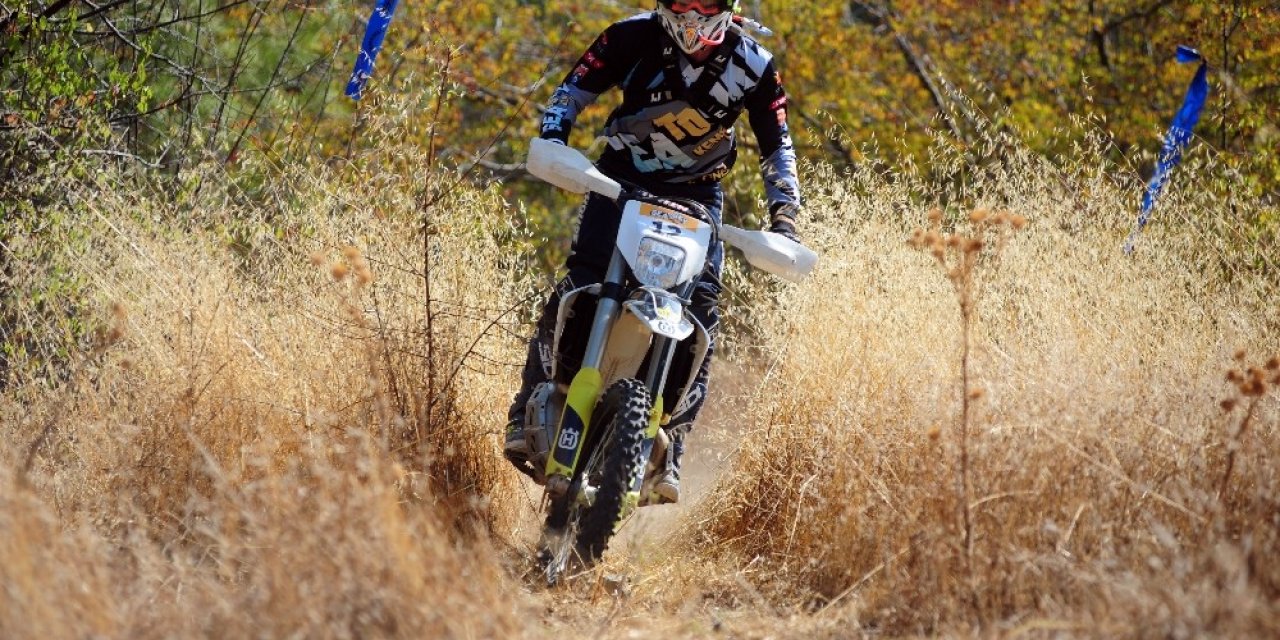 Kemer’de Sea To Sky Enduro Motosiklet Yarışları’nın orman etabı yapıldı
