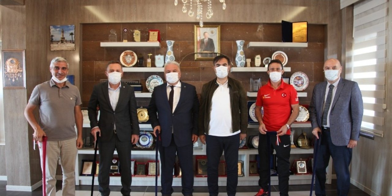 Ampute futbol heyetinden Başkan Çoban’a ziyaret