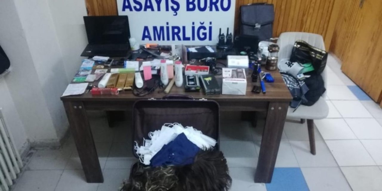 Peruk dahil her şeyi çalan hırsızlar yakayı ele verdi