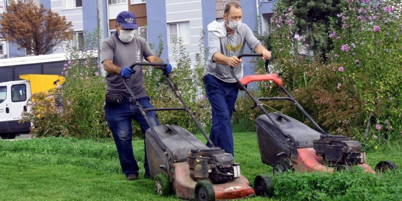 Aliağa’da park ve yeşil alanlar pırıl pırıl