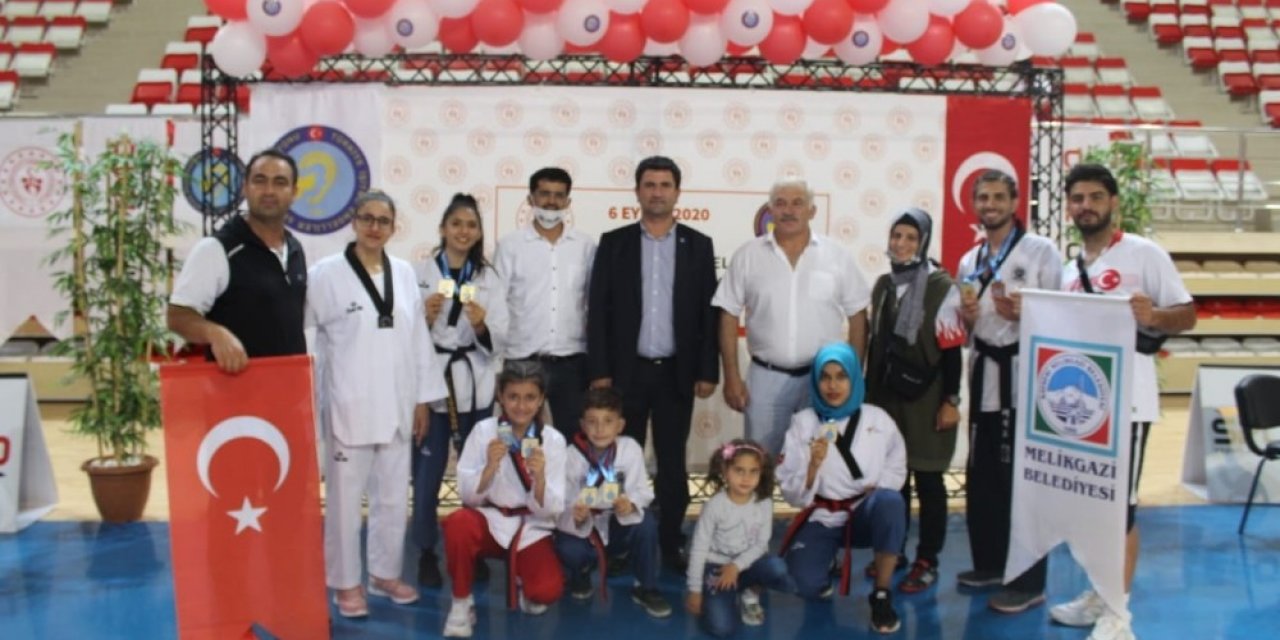 Melikgazi Belediyespor Türkiye Şampiyonu oldu