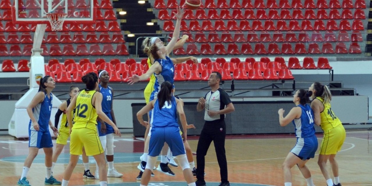 Erciyes Cup: İzmit Belediyespor:54 - Fenerbahçe:71