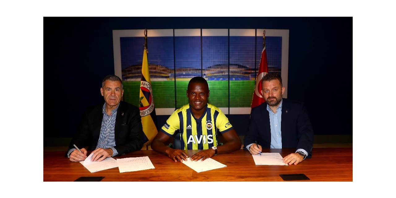 Fenerbahçe, Samatta’yı kadrosuna kattı