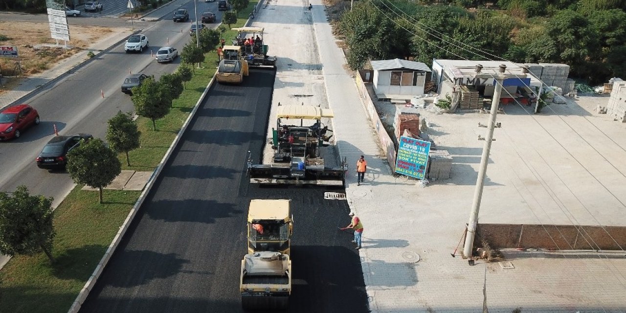 Mersin’de asfalt çalışmaları sürüyor