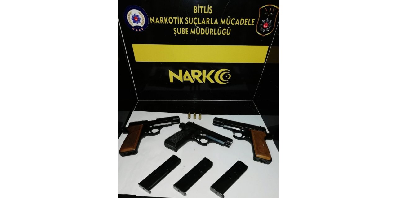 Bitlis’te ruhsatsız silah ele geçirildi