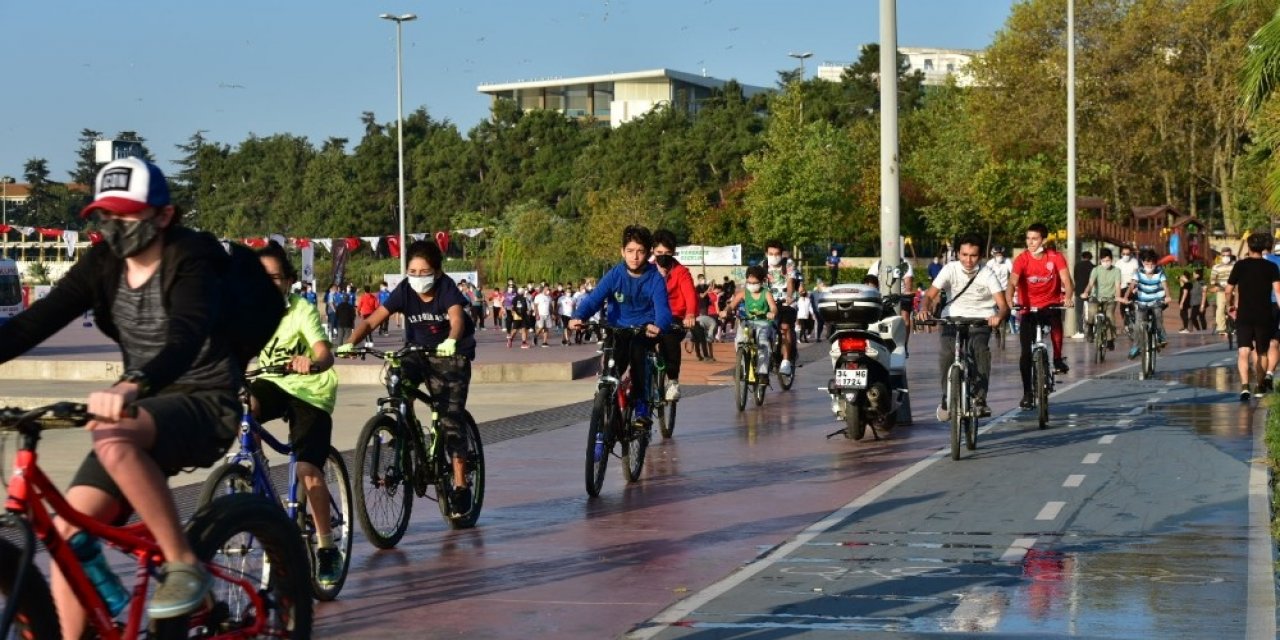 Tuzla’da sosyal mesafeli bisiklet ve yürüyüş etkinliği