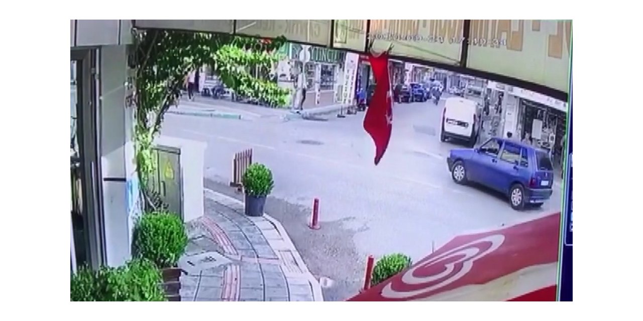 Bursa’da inanılmaz olay...Kapı açıldı çocuk böyle düştü