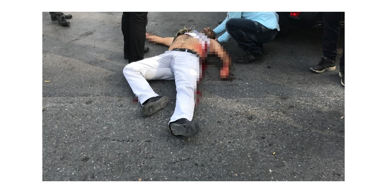 Esenyurt’ta taksi durağında silahlı kavga: 2’si ağır 3 yaralı