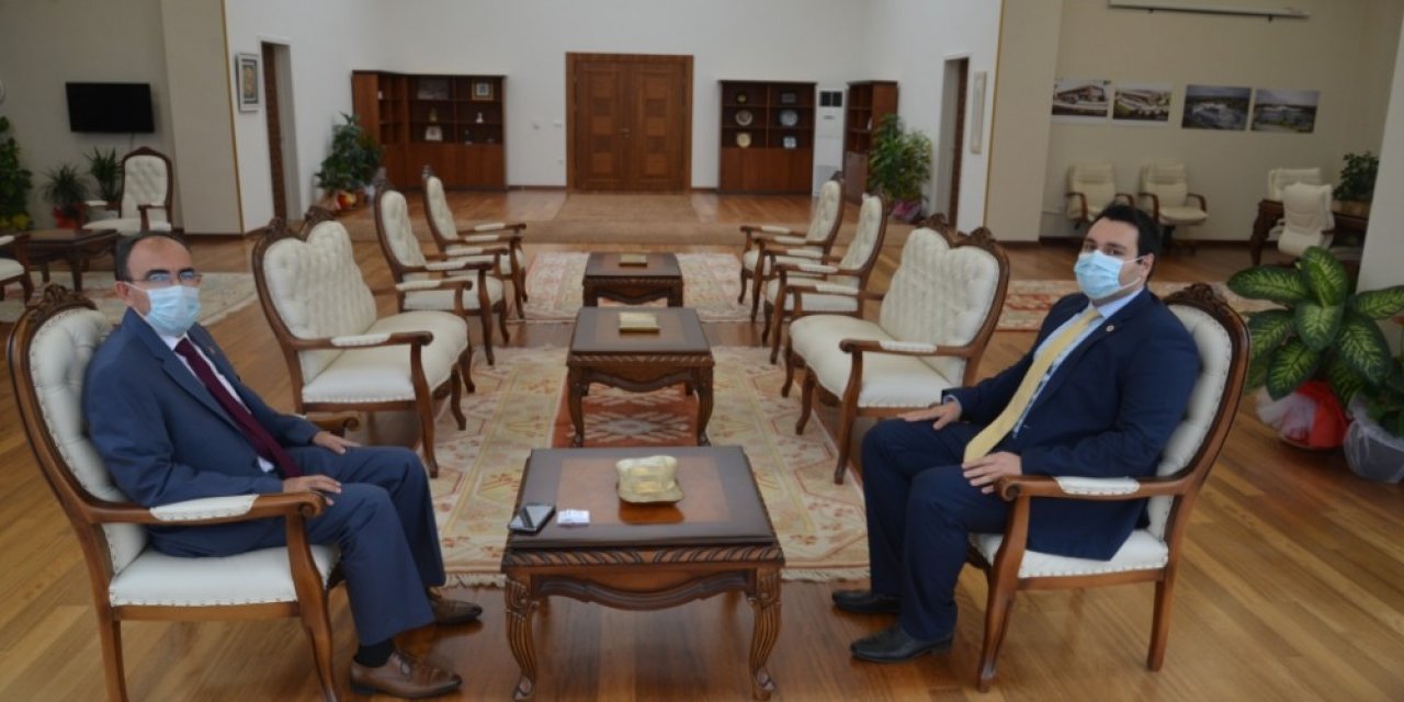 Kaymakamlardan Rektör Beydemir’e ziyaret