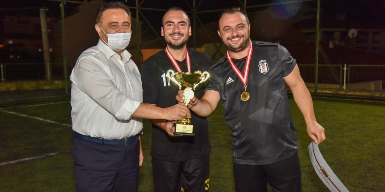 Ayak Tenisi Turnuvası renkli görüntüleri sahne oldu