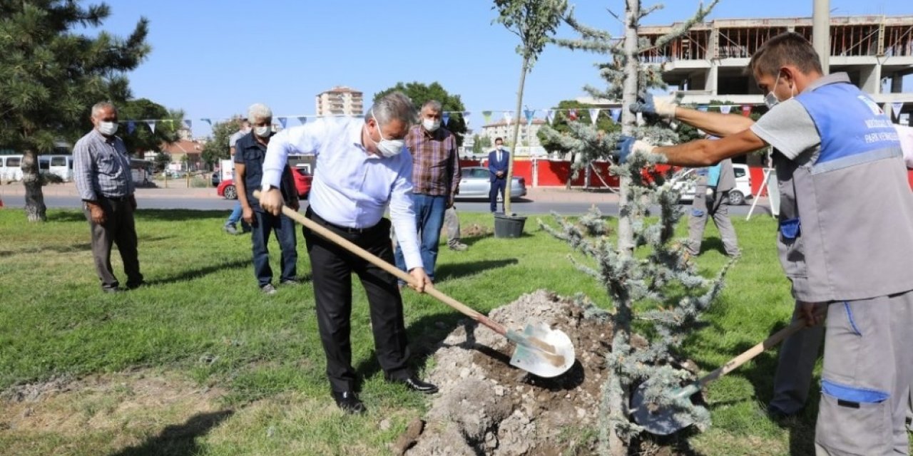 Başkan Dr. Mustafa Palancıoğlu“fidan değil, ağaç dikiyoruz”