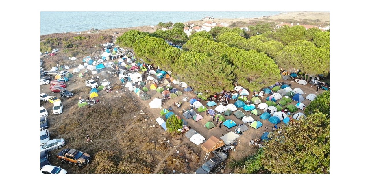 Şile’de kamp yapan gençlerin festivali pes dedirtti