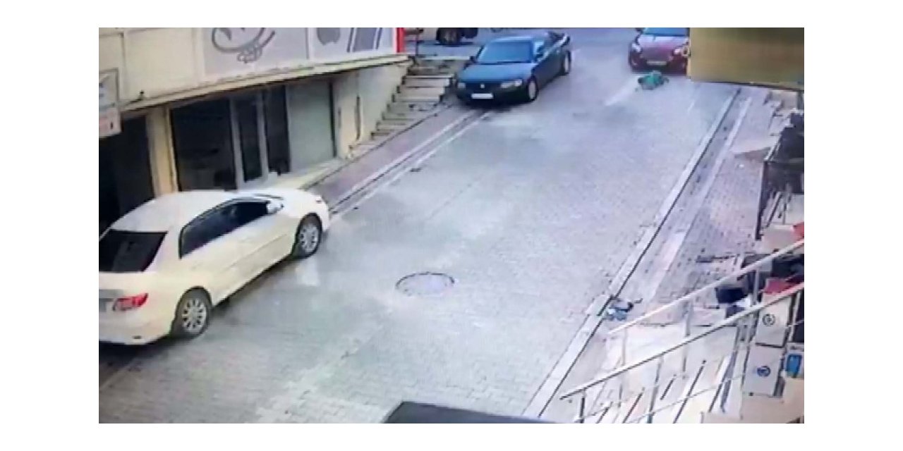 Sokakta oynayan çocuk arabanın altında kaldı
