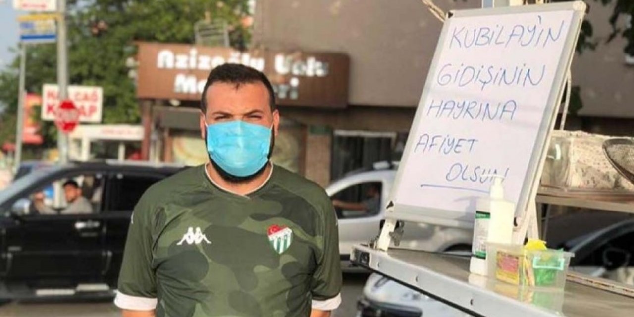 Bursaspor’dan ayrılan Kubilay için taraftar lokma döktürdü