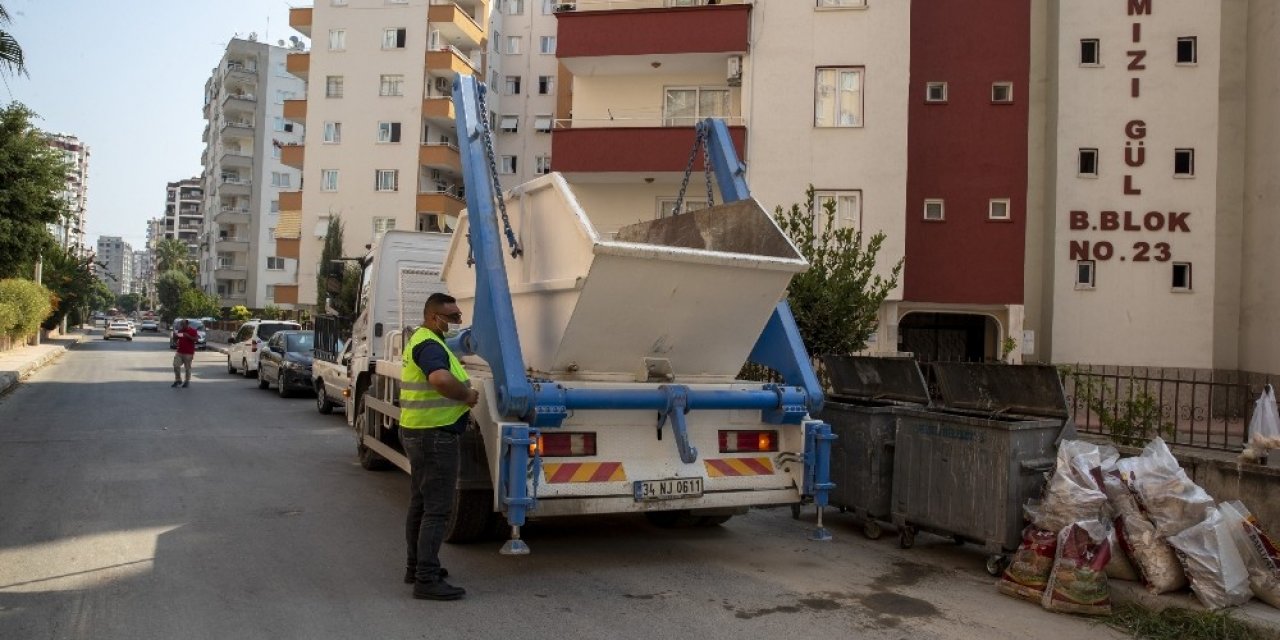Mersin Büyükşehir Belediyesi hidrolift aracı aldı