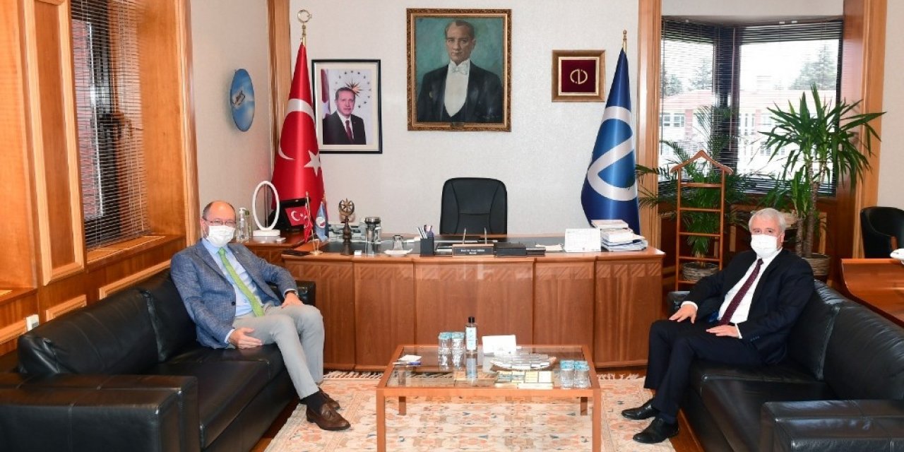 YÖK Yürütme Kurulu Üyesi Prof. Dr. Gündoğan’dan Rektör Erdal’a ziyaret