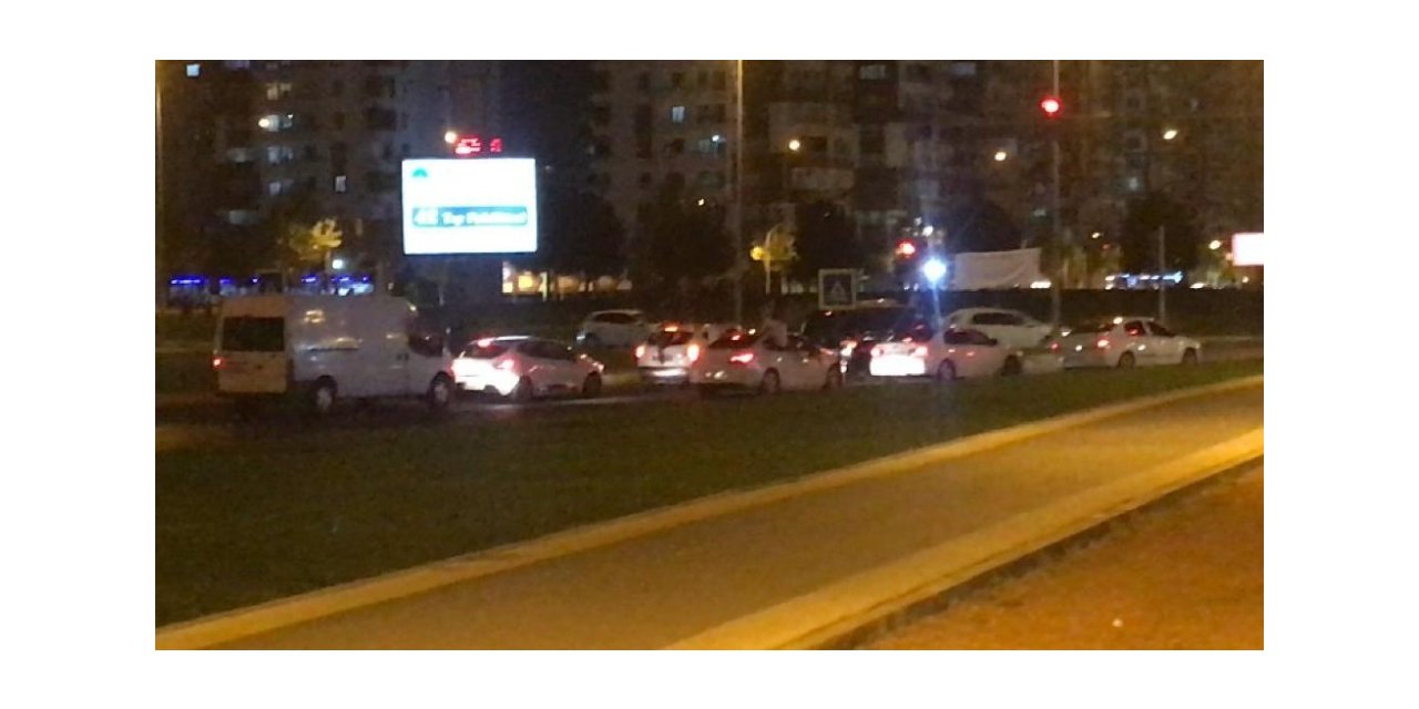 Diyarbakır’da yasaklara rağmen tehlikeli düğün konvoyu
